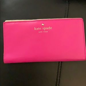 Kate Spade Cameron style wallet